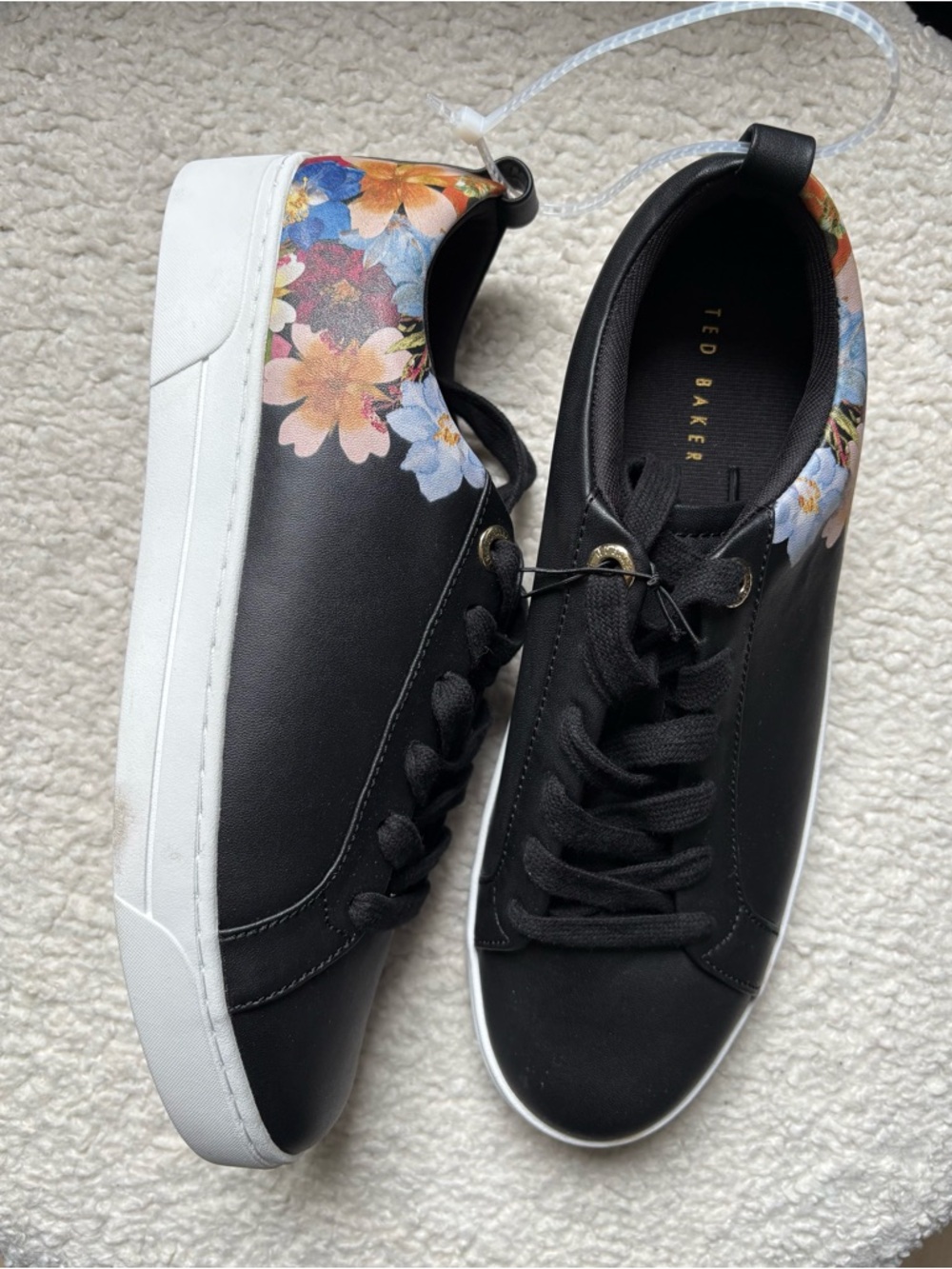 100% Authentic Ted Baker Alison Sneakers / Size 8.5/39 - Picture 7 of 13